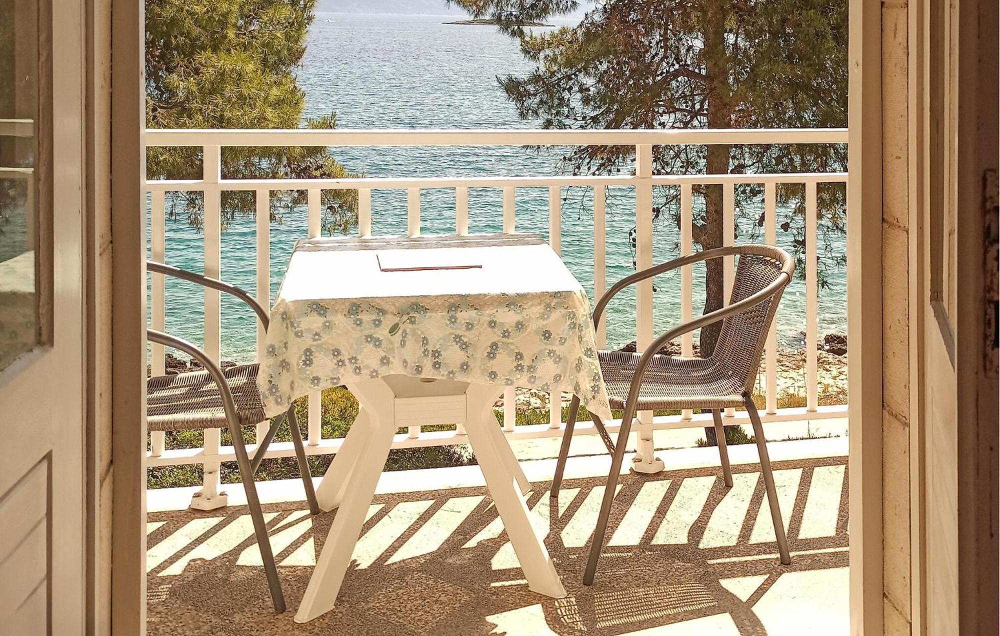 Amazing Apartment In Lumbarda With Kitchen Dış mekan fotoğraf